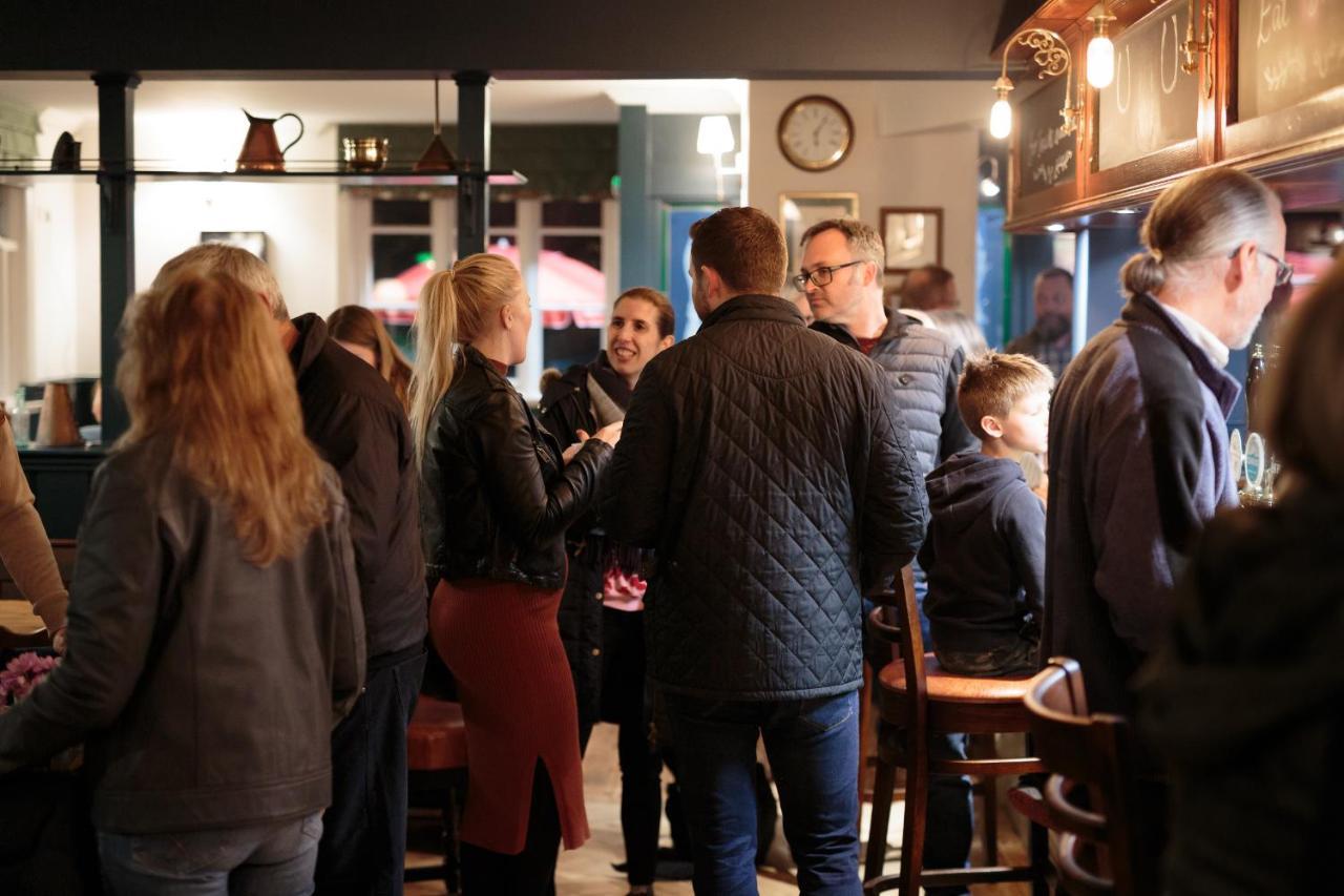 The Three Horseshoes East Worldham Alton  Exteriér fotografie